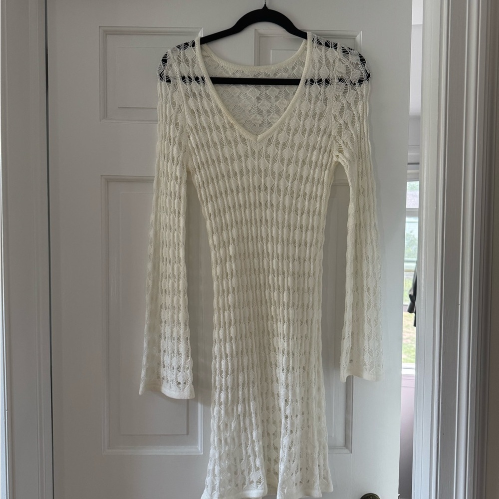 White beach cover up